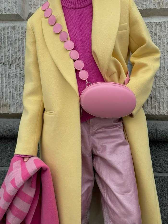 زرد کره ای و رنگ های پاستلی استایل با رنگ زرد کره ای و رنگ های پاستلی