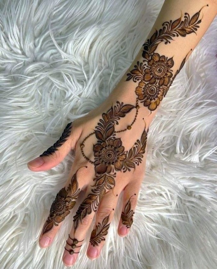 نقش حنا جدید متناسب با فرم دست | چه طرحی برای من شیک تره؟