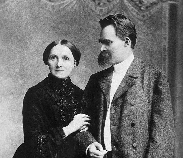عکس فریدریش نیچه و مادرش فریدریش نیچه و مادرش