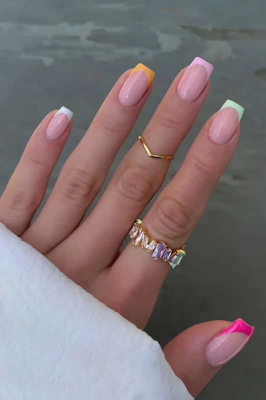 مدل ناخن فرنچ جدید رنگی مدل ناخن فرنچ جدید رنگی