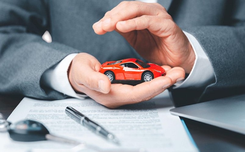 آیا بیمه بدنه خودرو قابل انتقال است؟ راهنمای جامع 0 تا 100 انتقال بیمه بدنه خودرو به دیگران