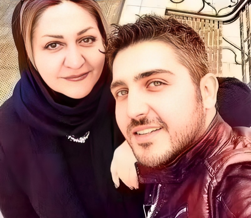 محمدرضا غفاری و مادرش محمدرضا غفاری