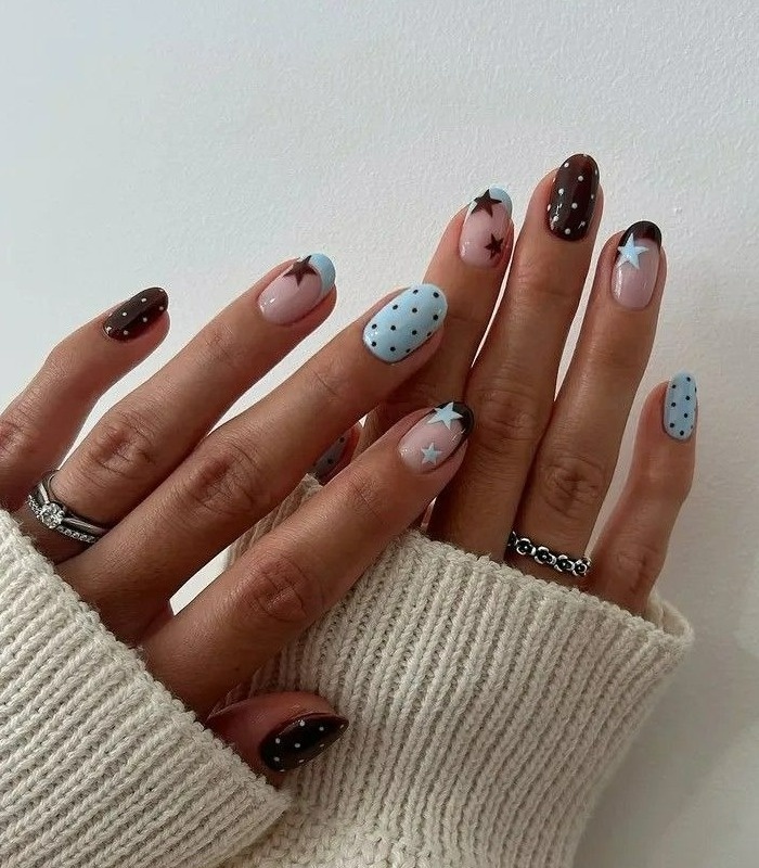 طراحی دخترانه ناخن لاک چی بزنم؟