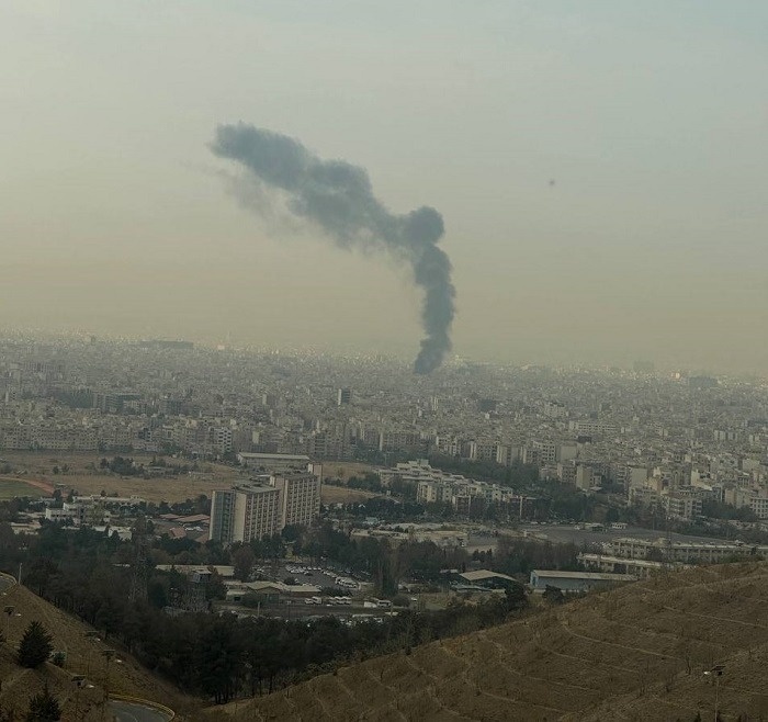 دود غلیظ در مرکز تهران؛ واقعاً چه اتفاقی افتاده؟ دود تهران