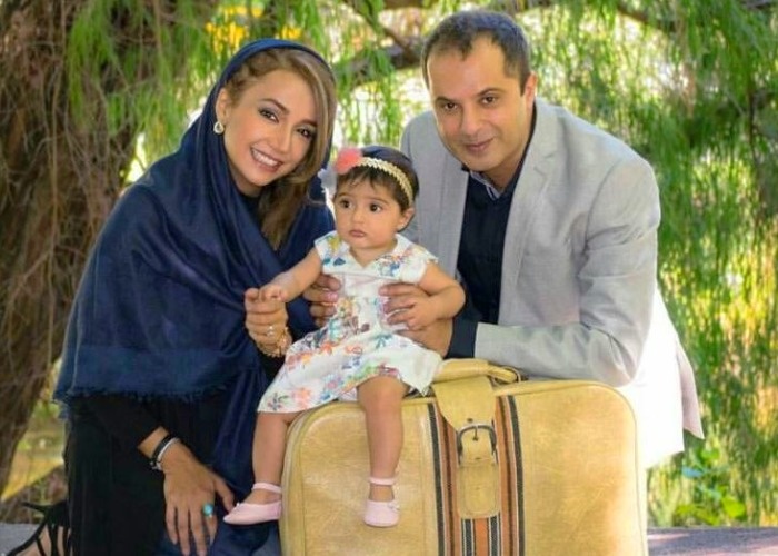 شبنم قلی خانی و همسرش در کنار فرزندشان شبنم قلی خانی و همسرش