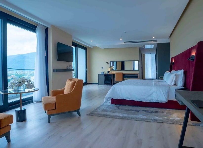 افتتاح هتل لوکس ۳۰ طبقه آراز در نوشهر! اتاف های هتل آراز نوشهر