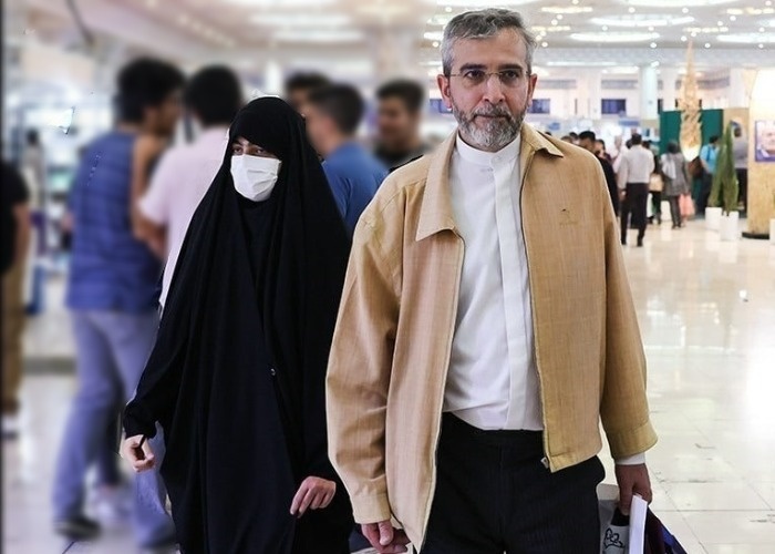 علی باقری کنی و همسرش همسر علی باقری کنی