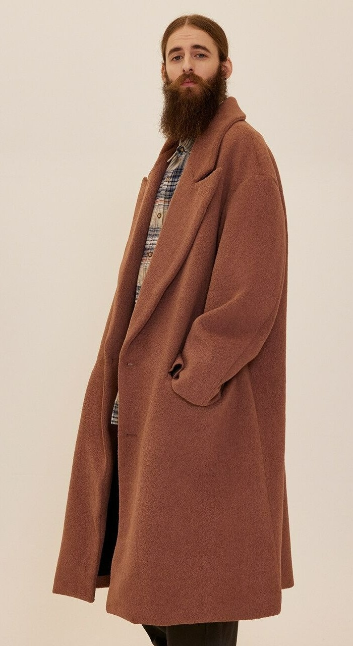 پالتوهای مردانه ای که باید از خریدشان خودداری کنید پالتوهایی که باید از خریدشان خودداری کنید