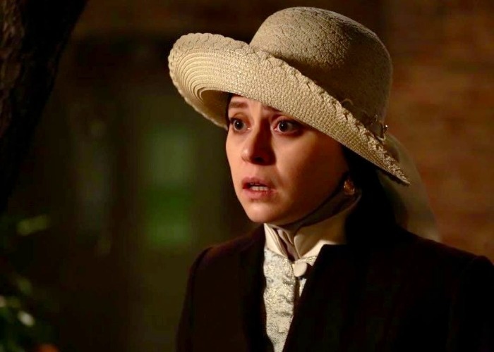 شادی کرم رودی در سریال بوم و بانو شادی کرم رودی در بوم و بانو