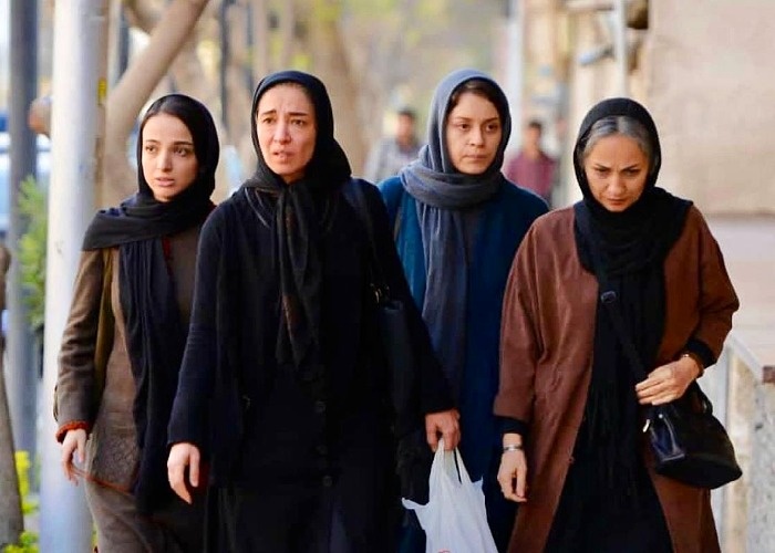 شادی کرم رودی در فیلم جمشیدیه شادی کرم رودی در جمشیدیه