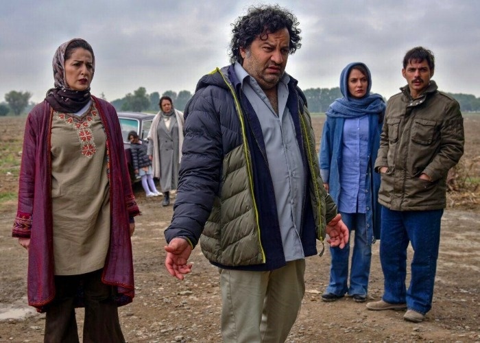 مهراب قاسم خانی در فیلم ناگهان درخت مهراب قاسم خانی در ناگهان درخت