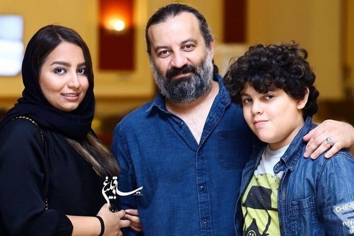 مهراب قاسم خانی در کنار فرزندانش نویان و نیروانا فرزندان مهراب قاسم خانی