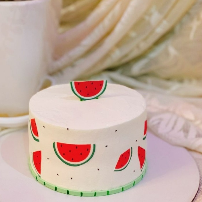 ایده کیک شب یلدا ایده کیک شب یلدا برای مهدکودک ها