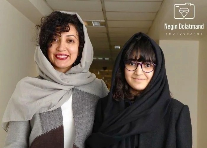 نگار عابدی در کنار دخترش نگار عابدی