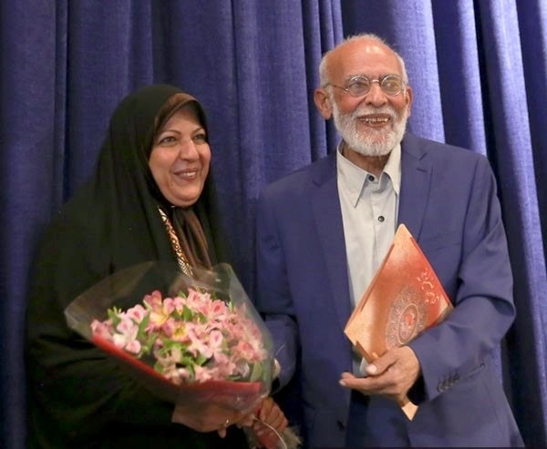 مهدی فقیه در کنار همسرش مهدی فقیه و همسرش