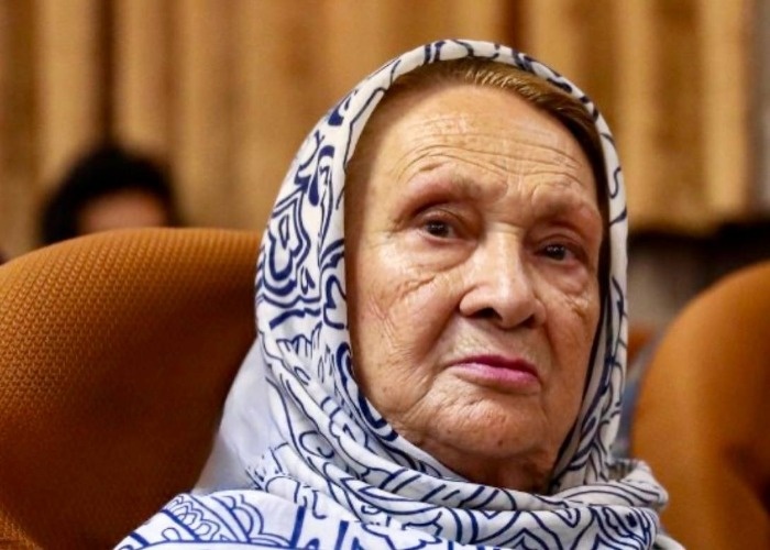 بیوگرافی پری امیرحمزه پری امیرحمزه