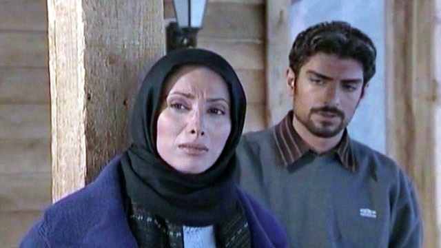 مهدی پاکدل و سحر زکریا در سریال مروارید سرخ سحر زکریا در مروارید سرخ