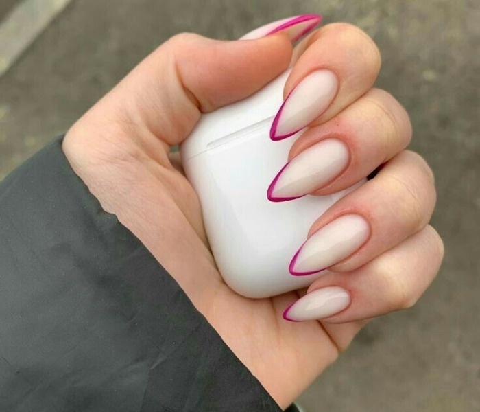 جدیدترین مدلهای لاک ناخن میلکی یا شیری؛ ایدههای شیک و ترند برای هر سلیقه