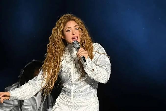 خوانندگی شکیرا خوانندگی شکیرا