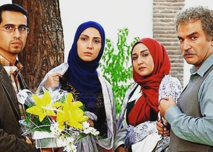 مهدی باقربیگی در کنار بازیگران در مسیر زاینده رود مهدی باقربیگی در کنار بازیگران در مسیر زاینده رود