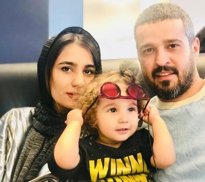 مجتبی پیرزاده و همسرش و فرزندش مجتبی پیرزاده و همسرش
