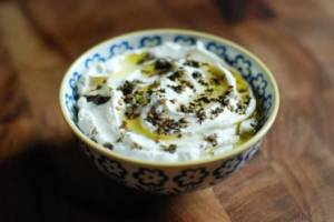 طرز تهیه ماست چکیده لبنانی ، ماست چکیده لبنانی