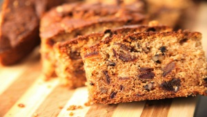 طرز تهیه کیک فوری خرما و گردو ، کیک فوری خرما و گردو
