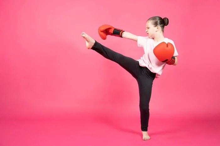 کلاس دفاع شخصی برای کودک آموزش دفاع شخصی