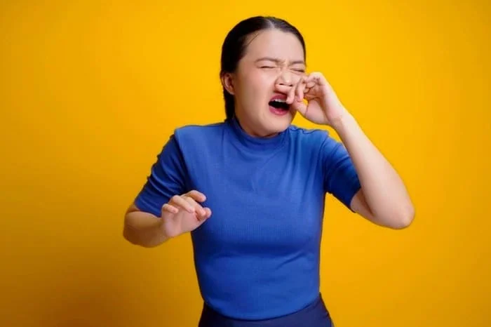 ضایع شدن بعد عطسه عطسه