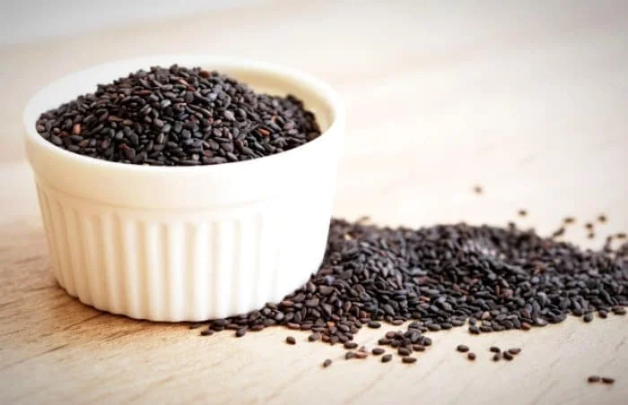 ماسک موی گیاهی سیاه دانه برای مو