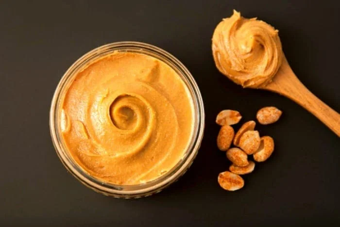 کره بادام زمینی چربی مفید