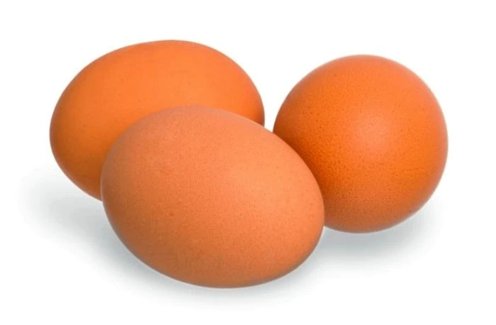 سفیده تخم مرغ برای درمان جای جوش سفیده تخم مرغ