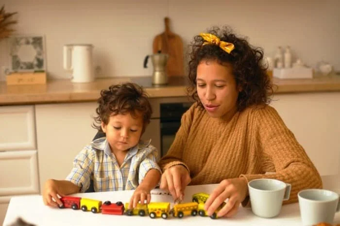 تاثیر سن والدین بر اوتیسم کودک مصرف دارو های خاص در بارداری