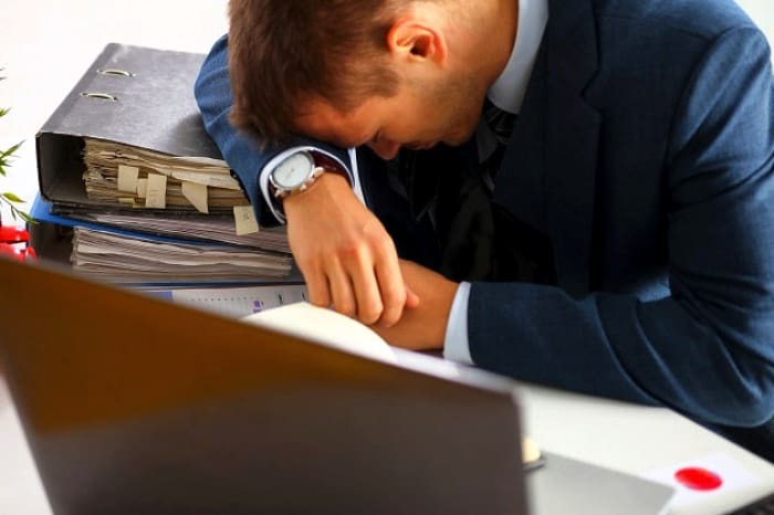 درمان خواب آلودگی در محل کار