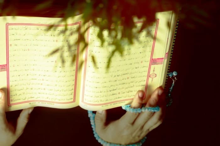 خواندن قرآن در شب