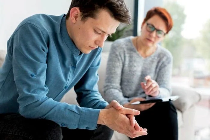 نحوه رفتار با بیمار وسواس فکری وسواس فکری چیست