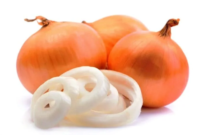 تاثیرات آب پیاز برای درمان ریزش مو درمان ریزش مو با آب پیاز