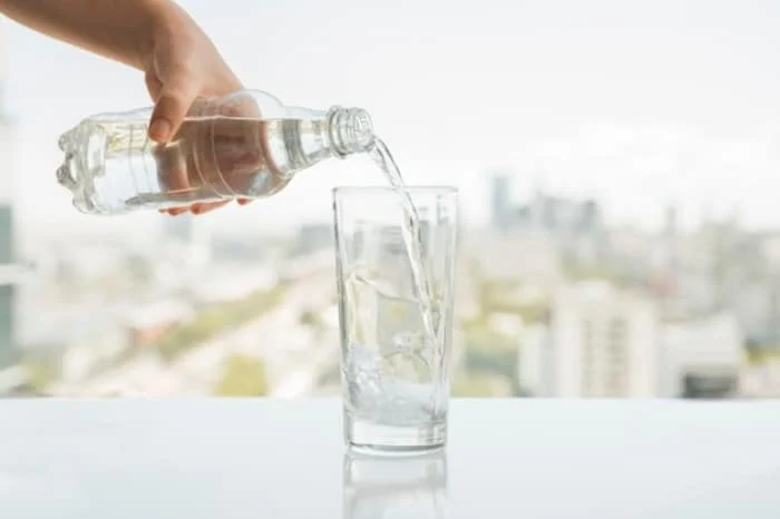 فواید سرکه سفید برای ترک پاشنه سرکه برای ترک پا