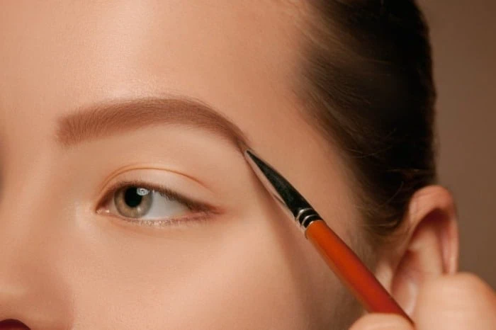 آرایش چشم و رنگ ابروها رنگ ابرو