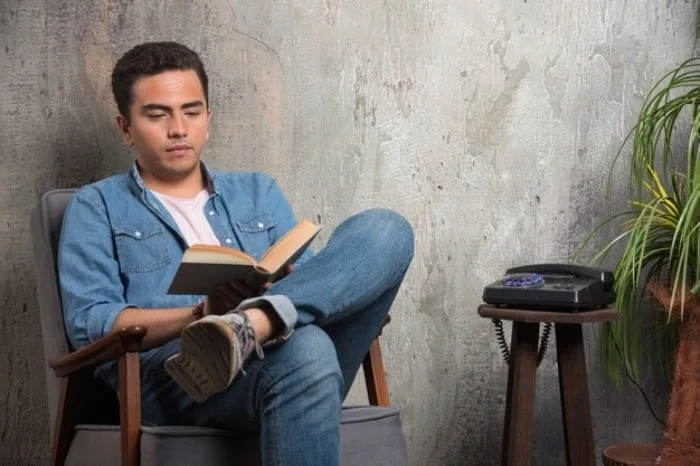 کتاب خواندن مطالعه