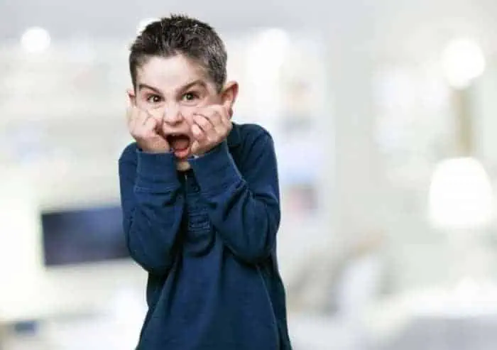 توصیه فریاد زدن به کودک حین خطر فریاد حین خطر