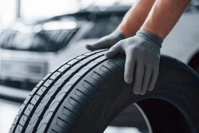 یادگیری مهارت عوض کردن لاستیک پنچر پنچرگیری