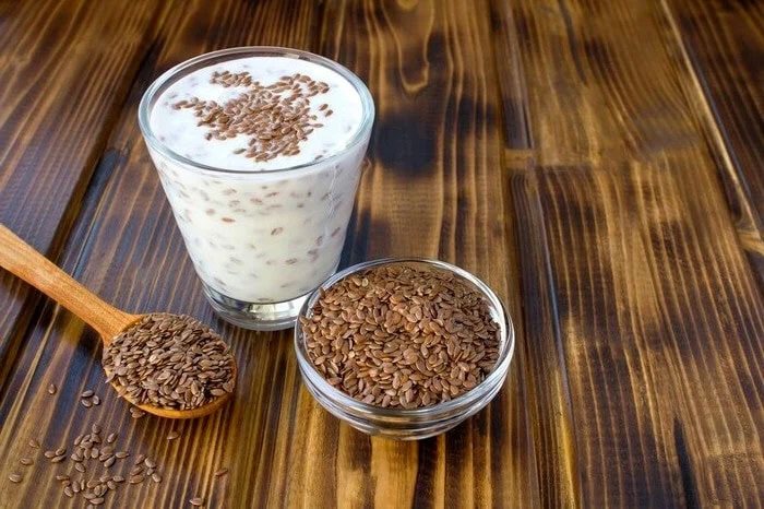 چگونه آب بذر کتان درست کنیم اسموتی تخم کتان