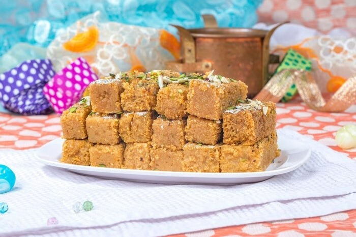 طرز تهیه شیرینی نخود چی بدون فر شیرینی نخود چی