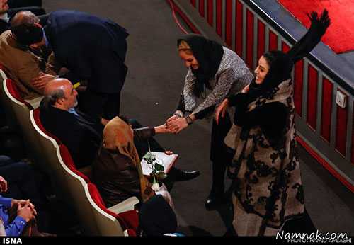 بازیگران در افتتاحیه جشنواره فجر 94 ، مهتاب کرامتی ، رخشان بنی اعتماد