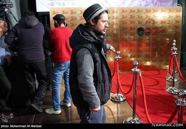 ژست علی صادقی در جشنواره فیلم فجر 94 + عکس