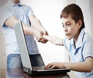 عوارض اینترنت روی کودکان