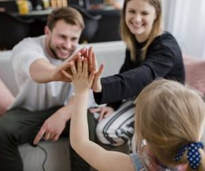 حمایت والدین از فرزندان