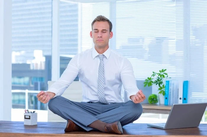 کنترل احساسات در کار کنترل احساسات