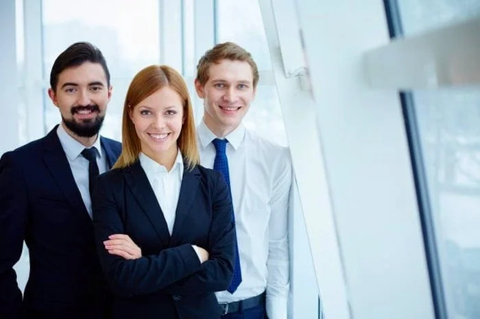 به اشتراک گذاشتن موفقیت با دیگران موفقیت